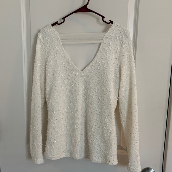 Jennifer Lopez White Textured  Knit | Size M | Subtle Sparkle - Picture 6 of 6